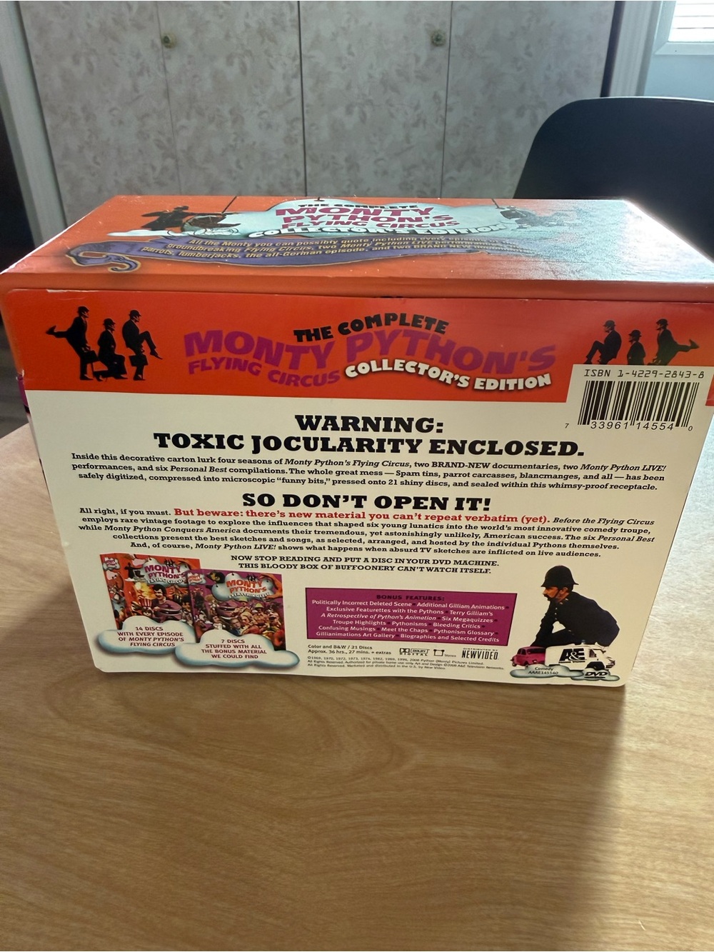 Monty Python Complete Flying Circus Collector’s Edition DVD Box Set - Picture 4 of 9